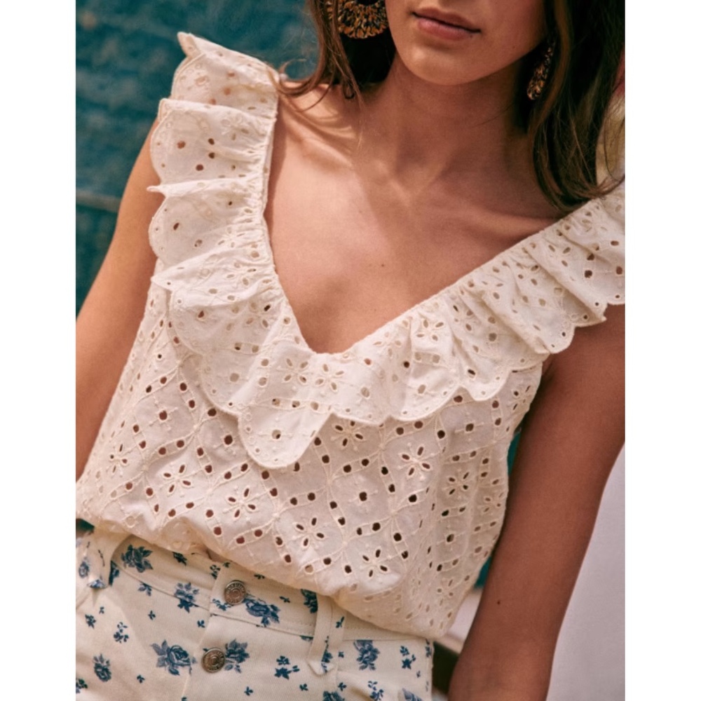 Sezanne Gold Eyelet Blouse in Ecru Size 40 US 8